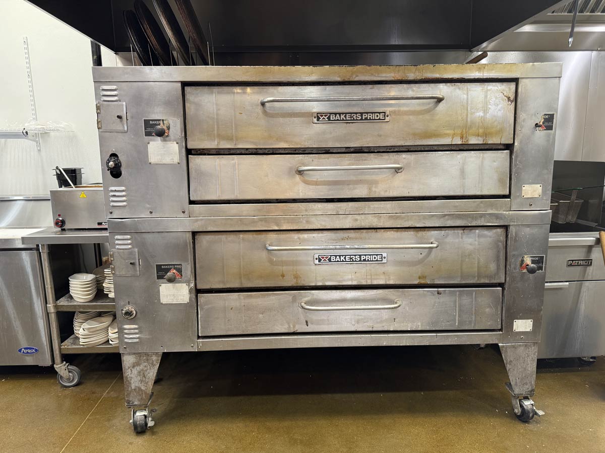 Bakers Pride Ovens<br />
